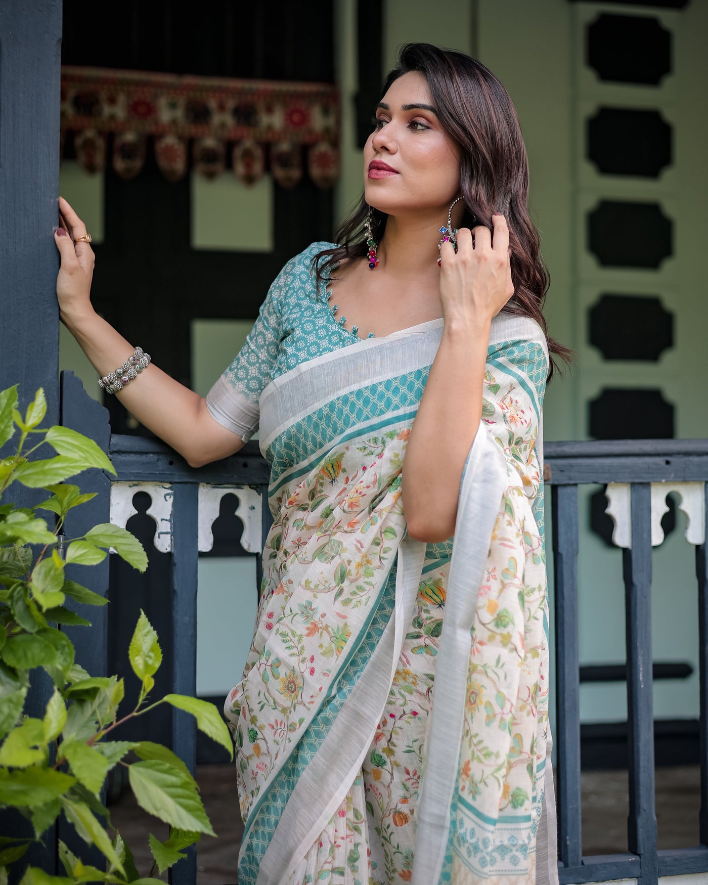 Elegant Floral Printed Pure Cotton Linen Saree in Ivory with Teal Border and Blouse, Tassels on Edges