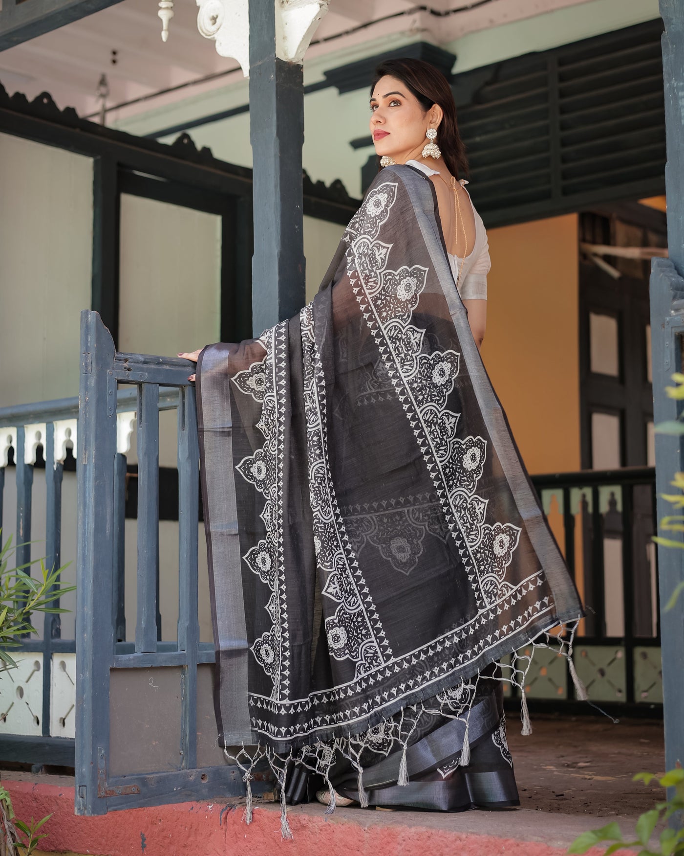 Black and White Pure Cotton Linen Saree with Intricate Floral Design and Tassels on Edges