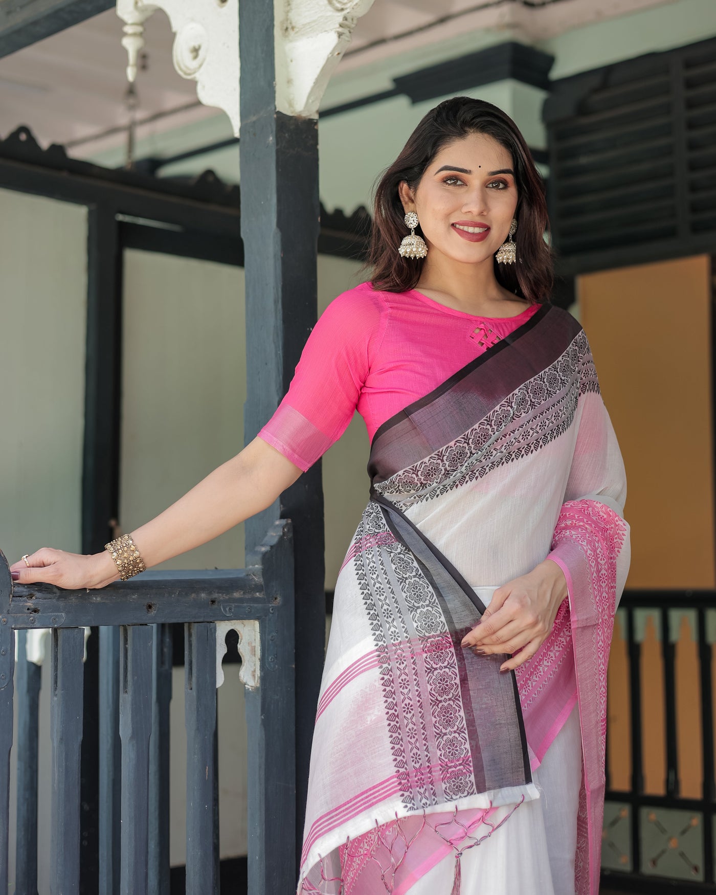 Elegant White and Pink Pure Cotton Linen Saree with Intricate Floral and Geometric Border Design and Tassels on Edges