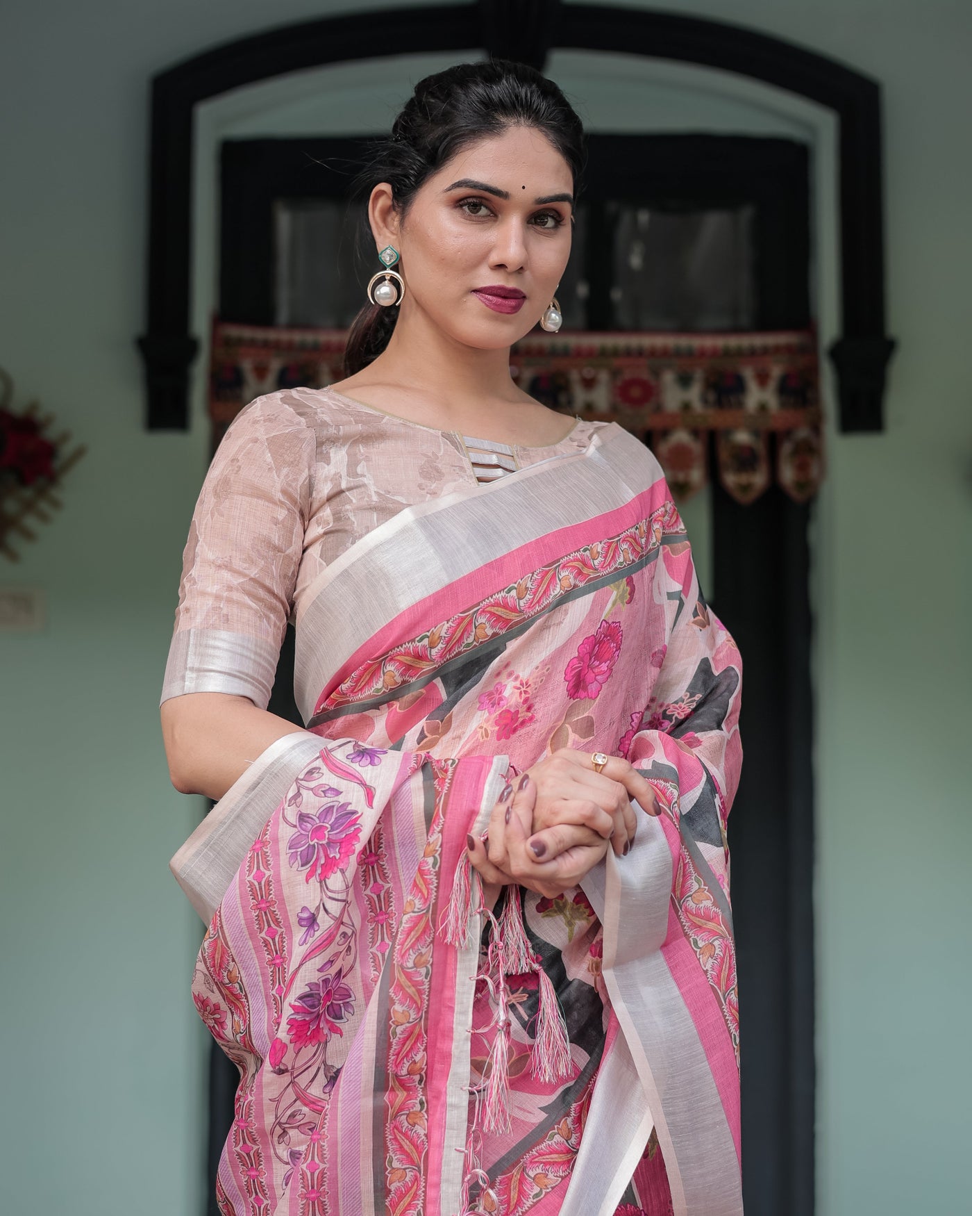 Elegant Pink and White Pure Cotton Linen Saree with Floral and Foliage Prints, Contrast Border, and Tassels