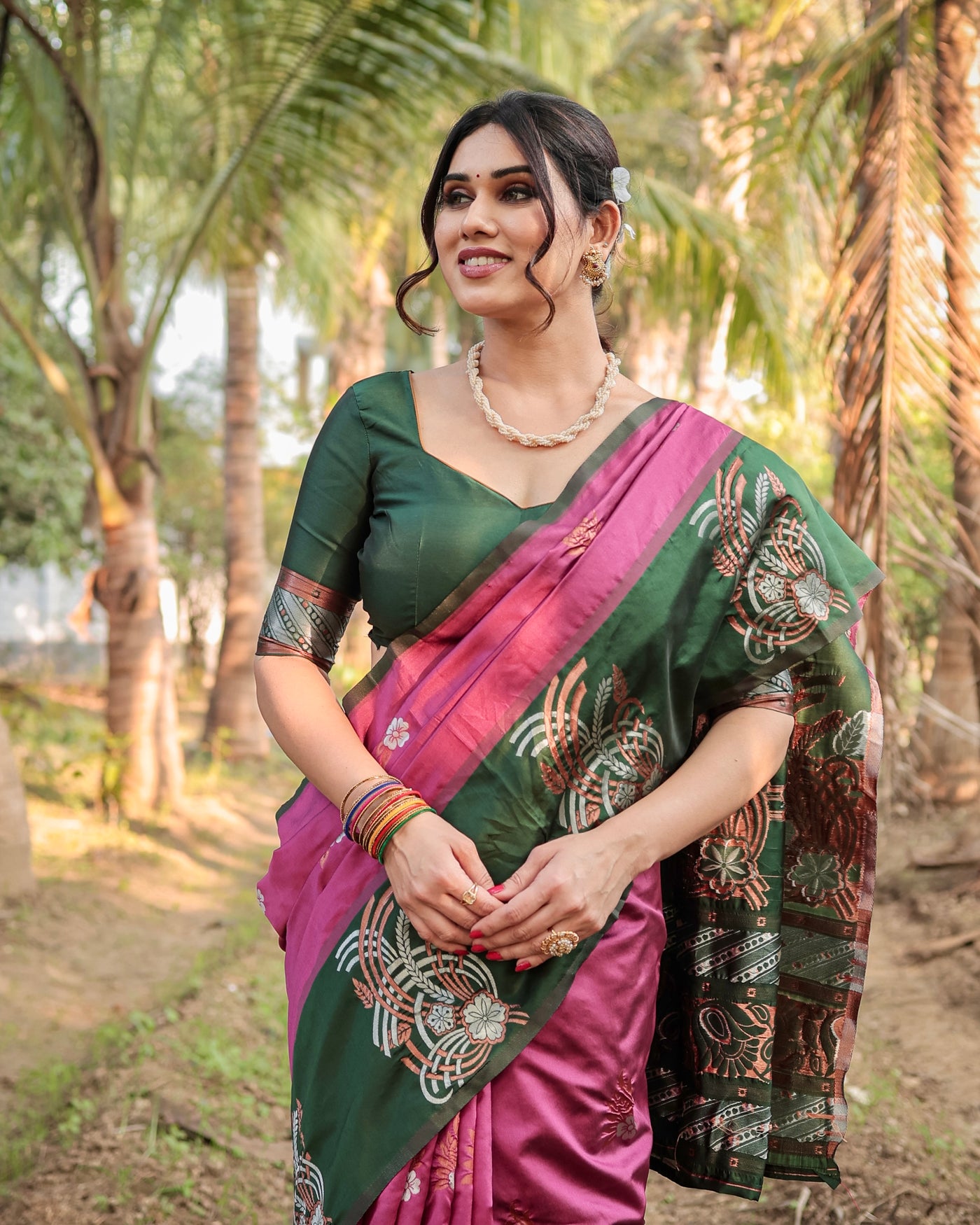 Pure Banarasi Silk Saree Weaved With Zari Comes With Heavy Banarasi Brocade Blouse