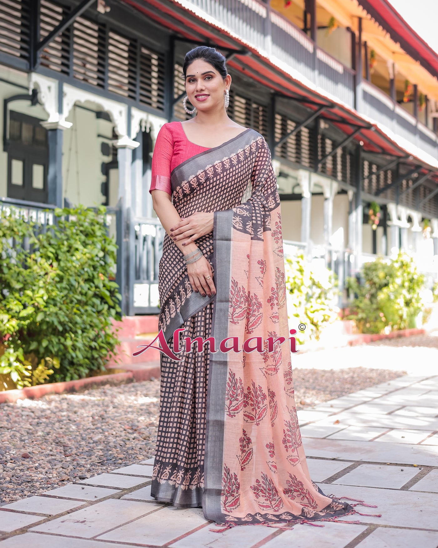 Pure Cotton Linen Saree Weaved With  Zari Comes With Tassels