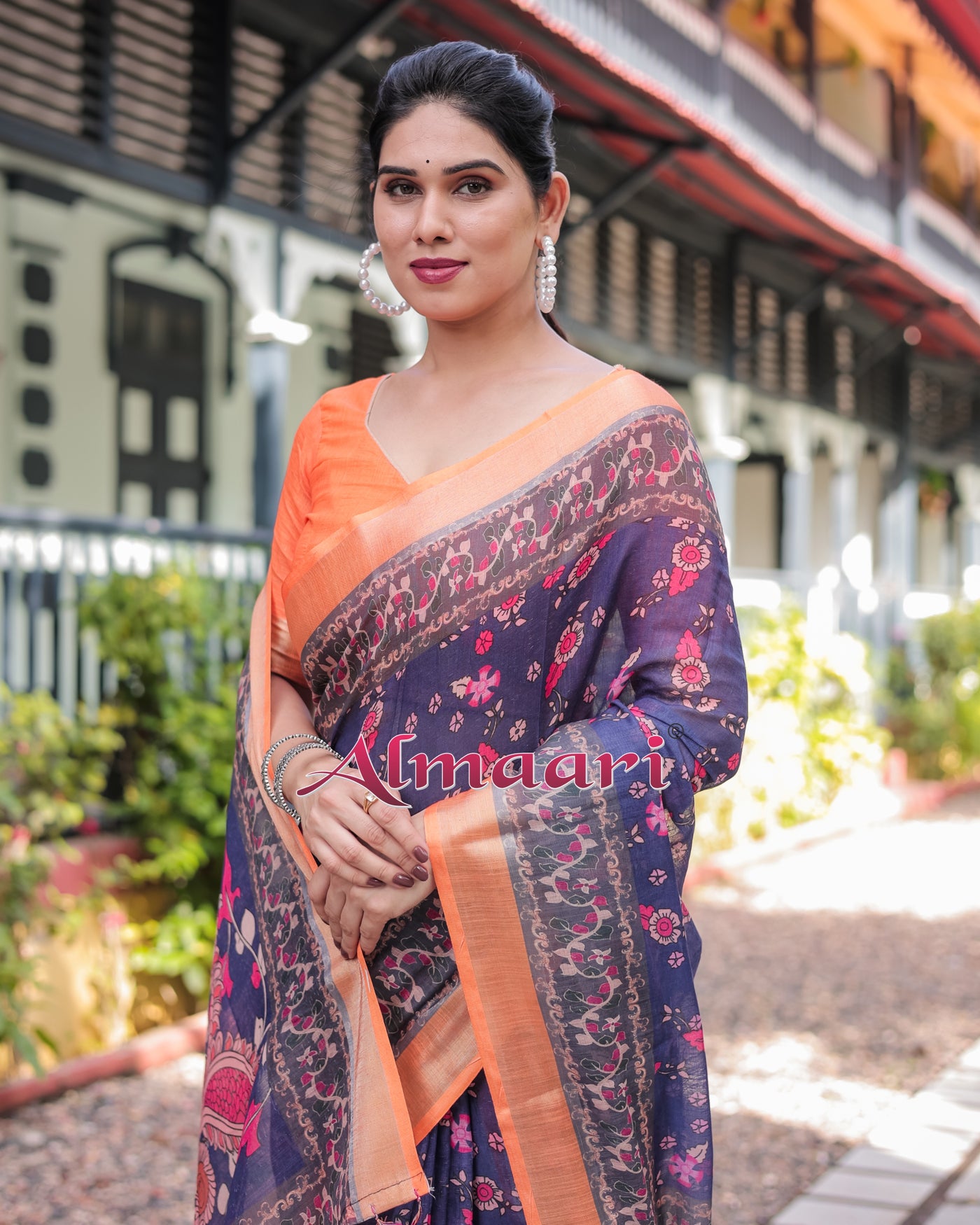 Pure Cotton Linen Saree Weaved With  Zari Comes With Tassels