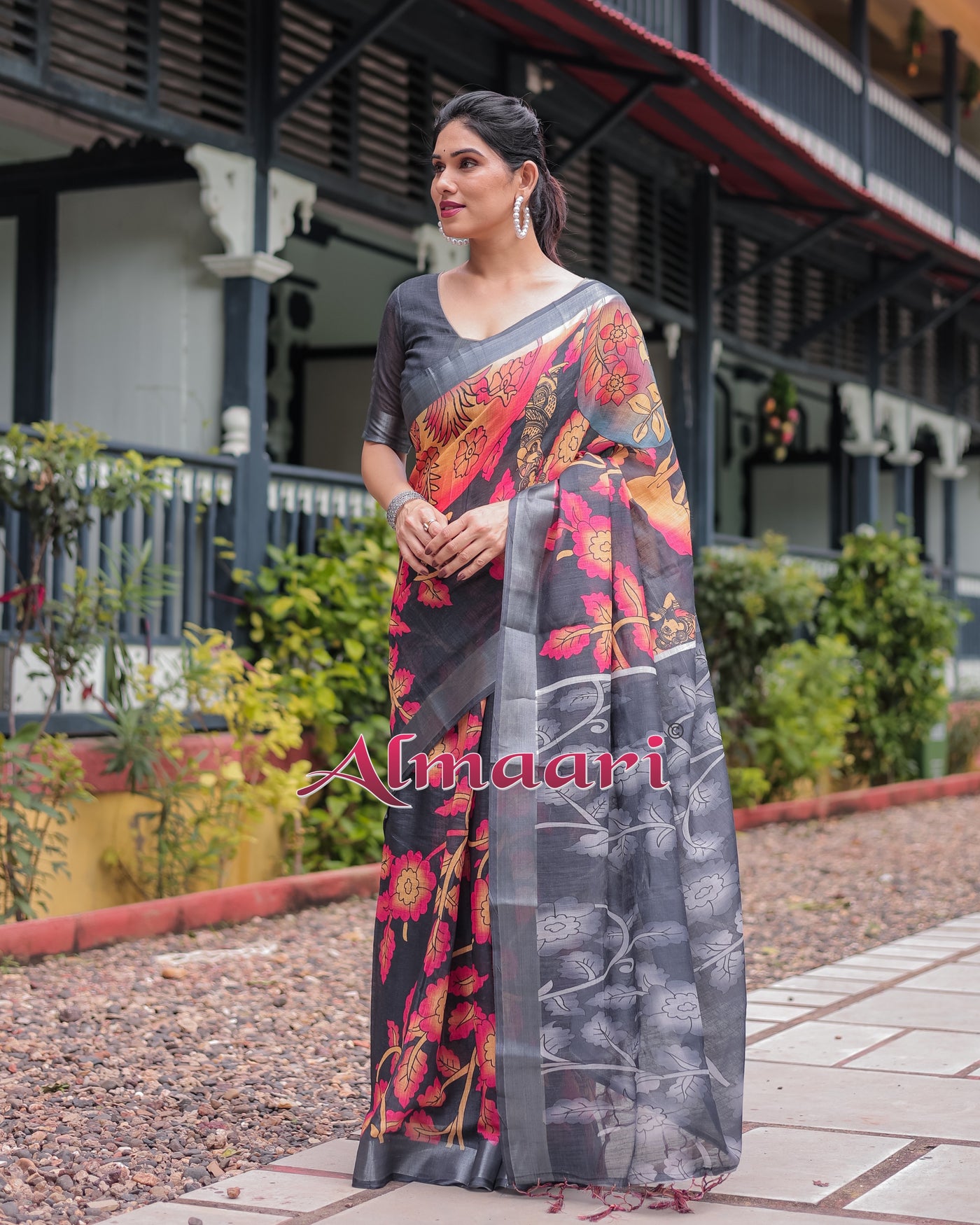 Pure Cotton Linen Saree Weaved With  Zari Comes With Tassels