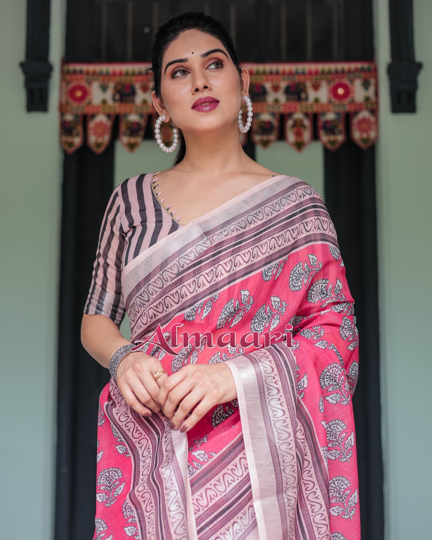 Pure Cotton Linen Saree Weaved With  Zari Comes With Tassels