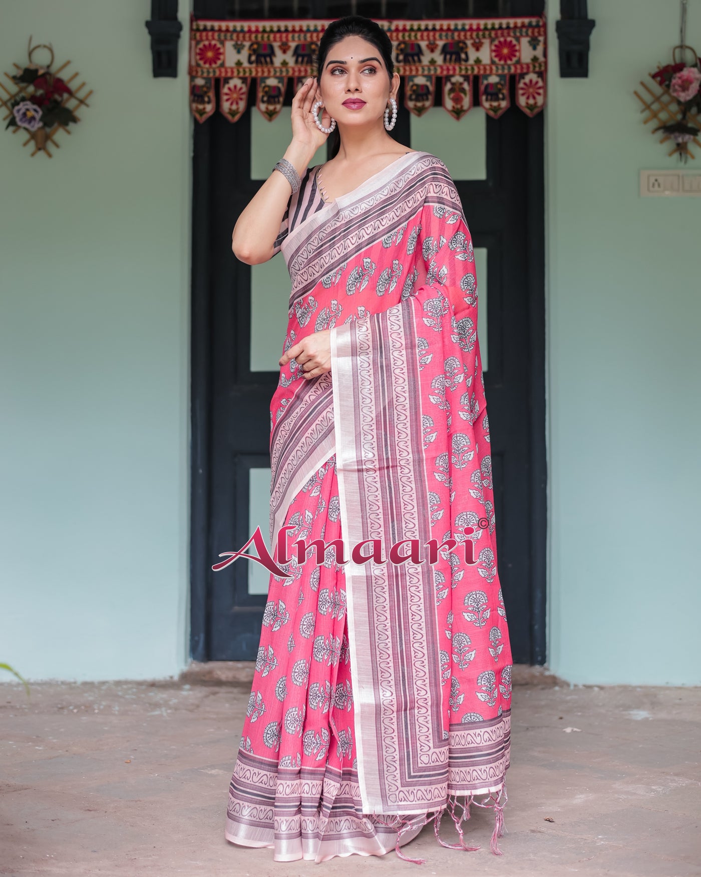 Pure Cotton Linen Saree Weaved With  Zari Comes With Tassels