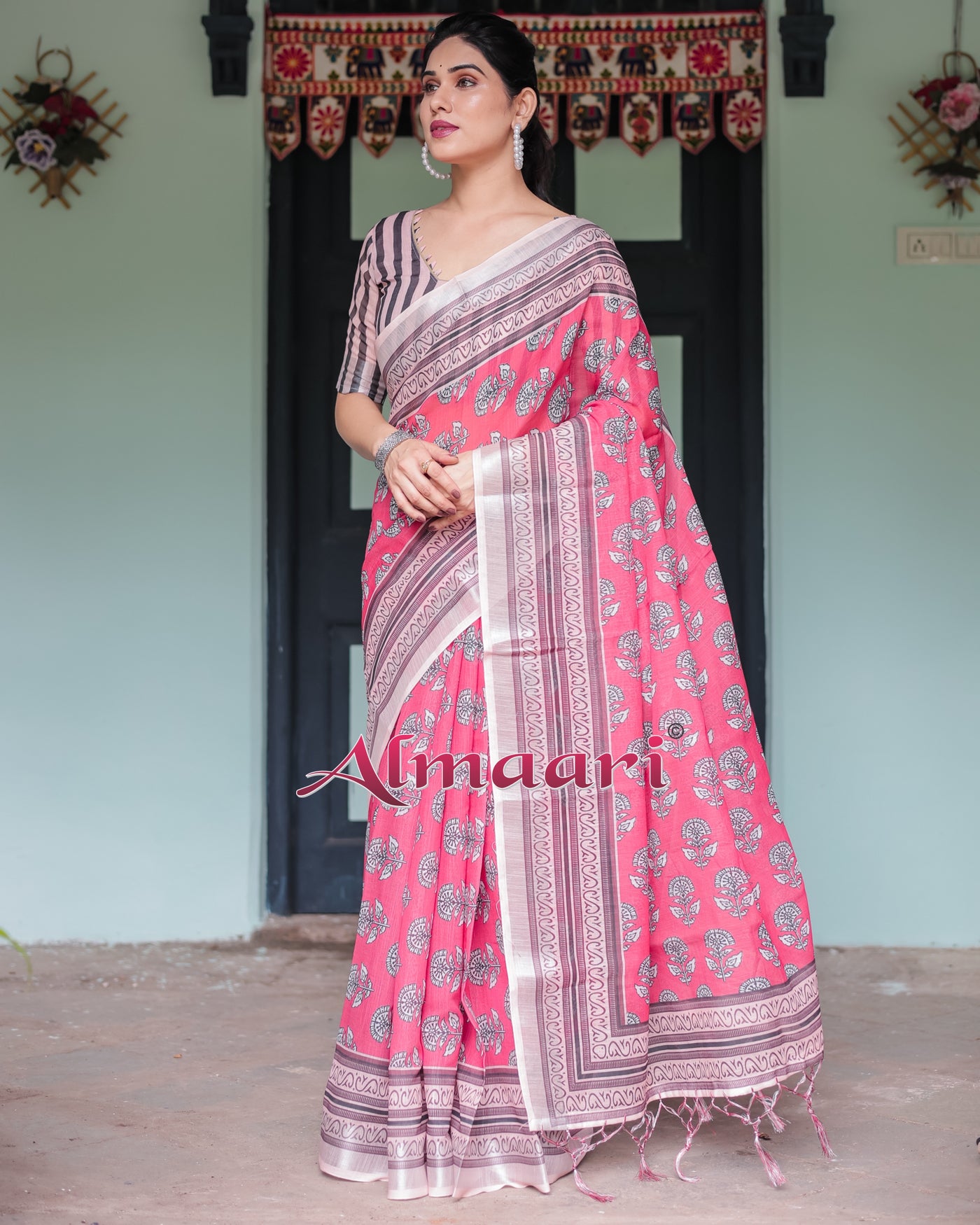 Pure Cotton Linen Saree Weaved With  Zari Comes With Tassels