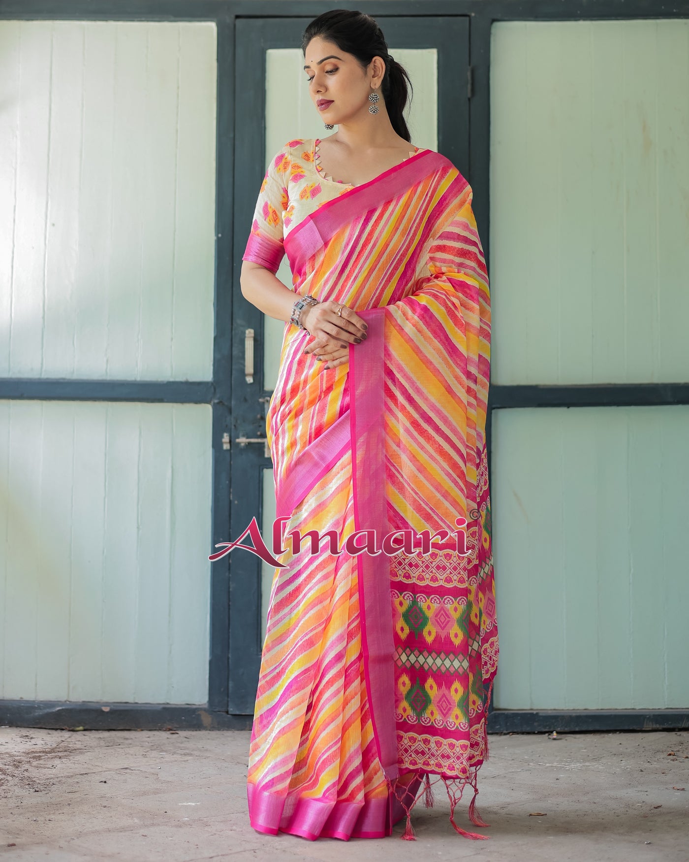 Pure Cotton Linen Saree Weaved With  Zari Comes With Tassels