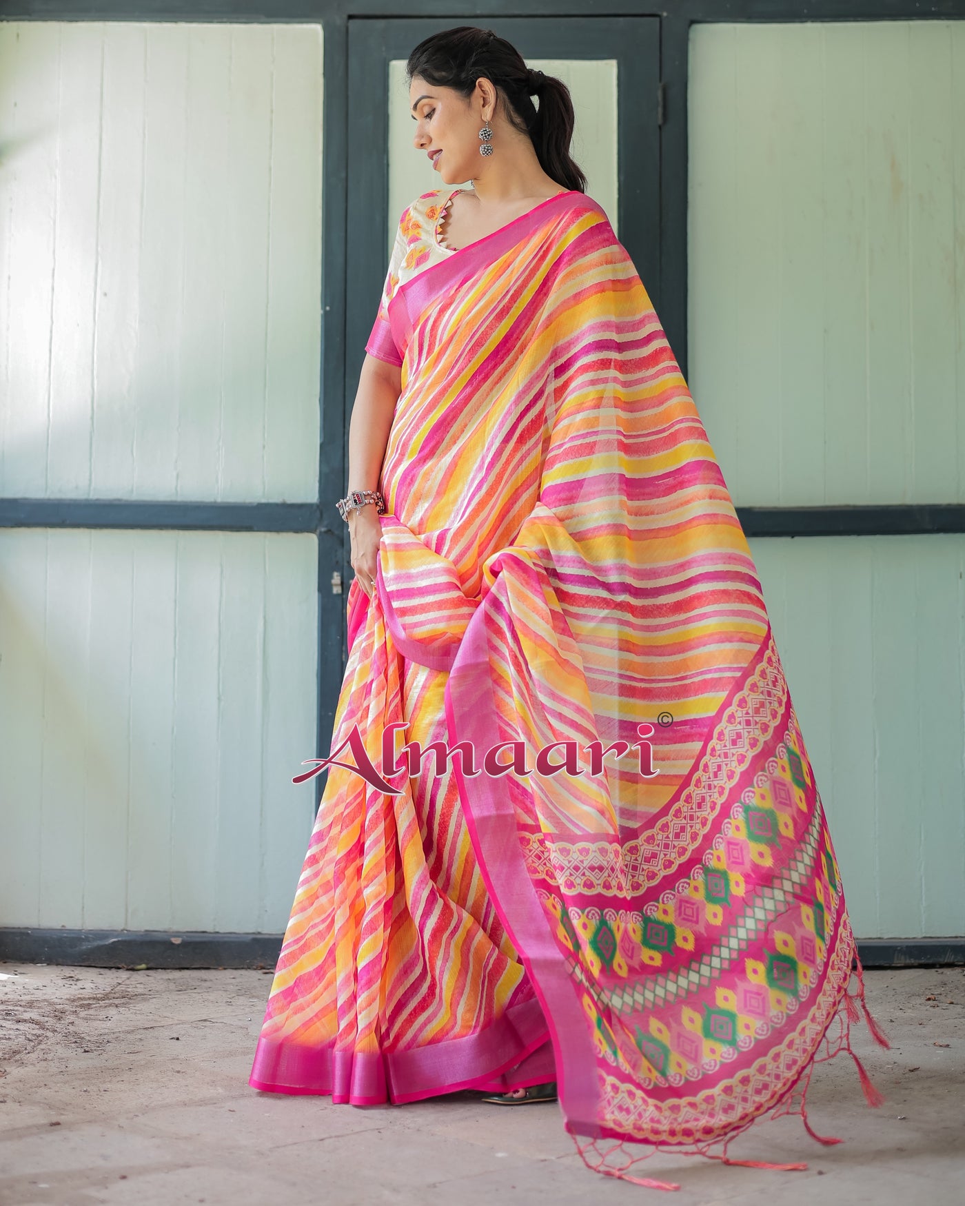 Pure Cotton Linen Saree Weaved With  Zari Comes With Tassels