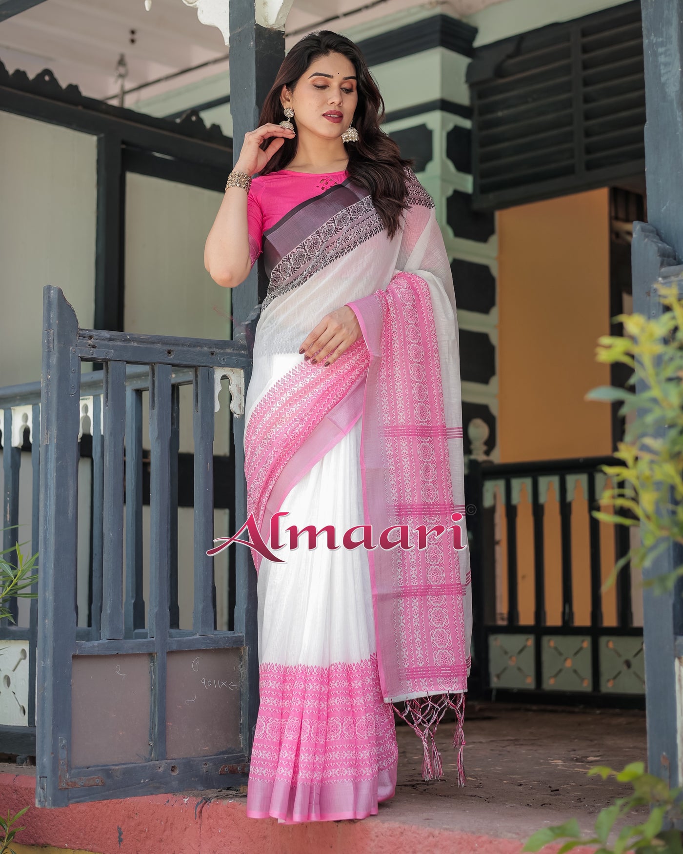 Pure Cotton Linen Saree Weaved With  Zari Comes With Tassels