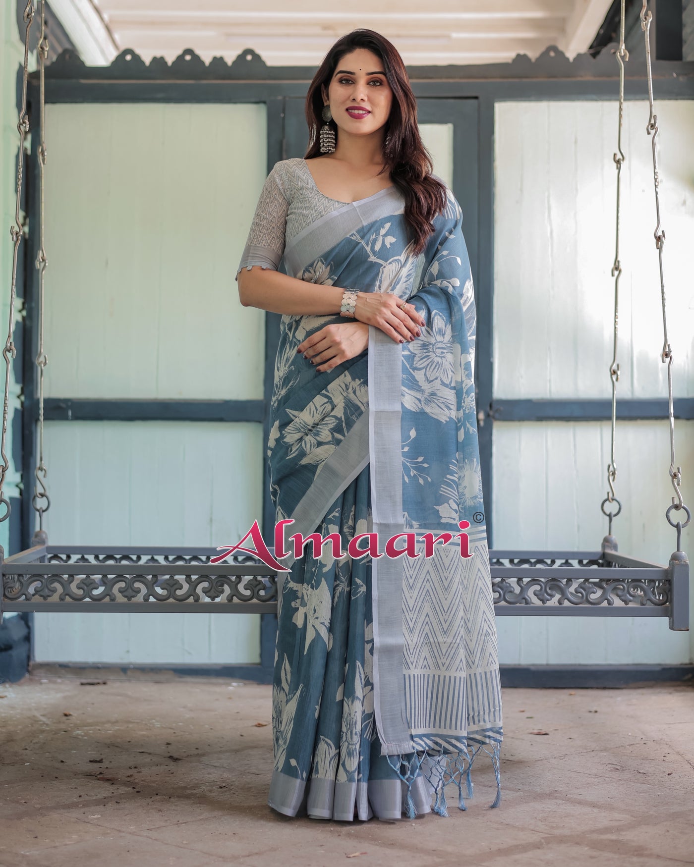 Pure Cotton Linen Saree Weaved With  Zari Comes With Tassels