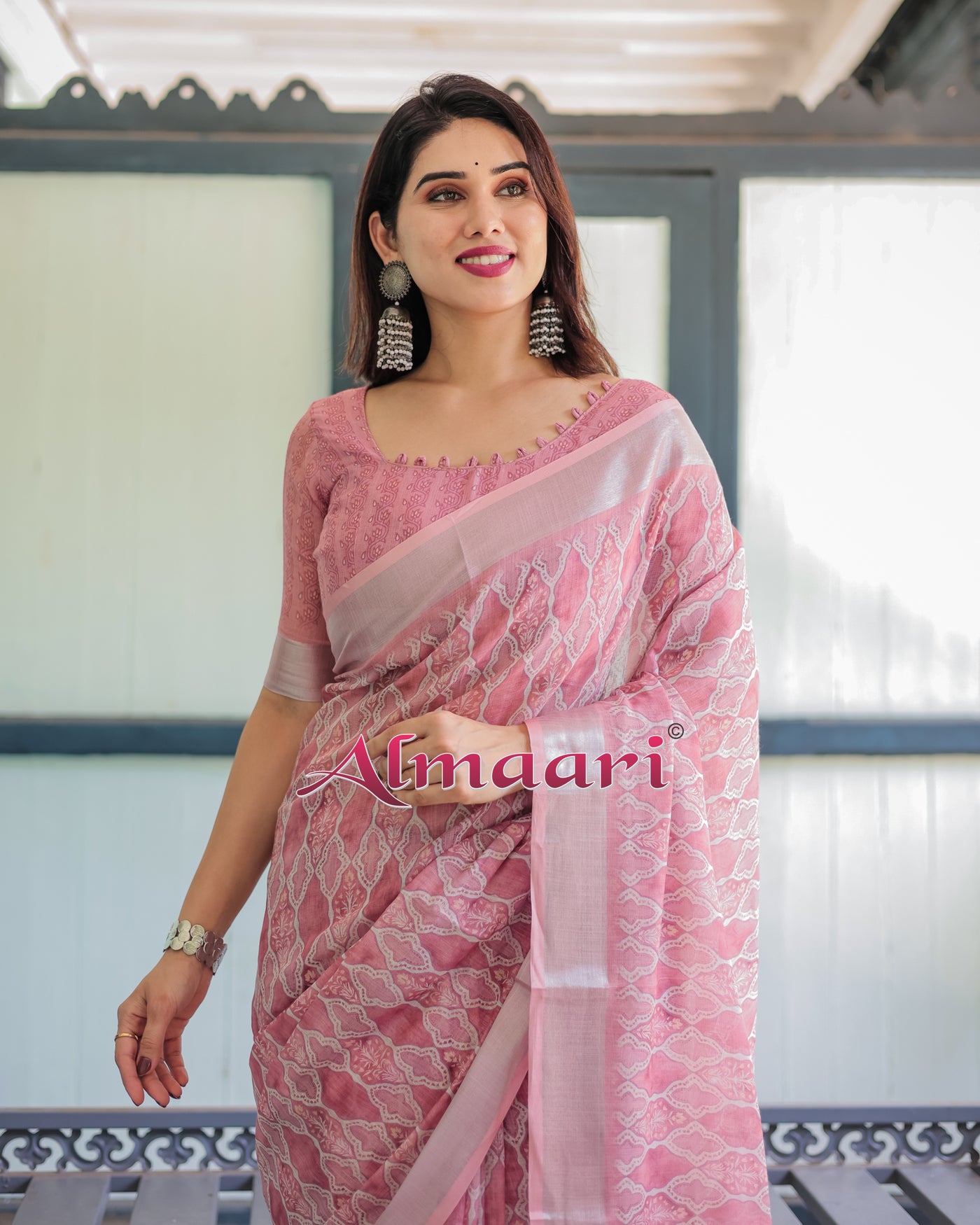 Pure Cotton Linen Saree Weaved With  Zari Comes With Tassels