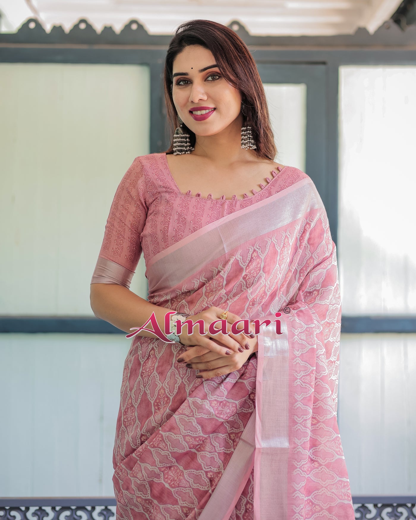 Pure Cotton Linen Saree Weaved With  Zari Comes With Tassels