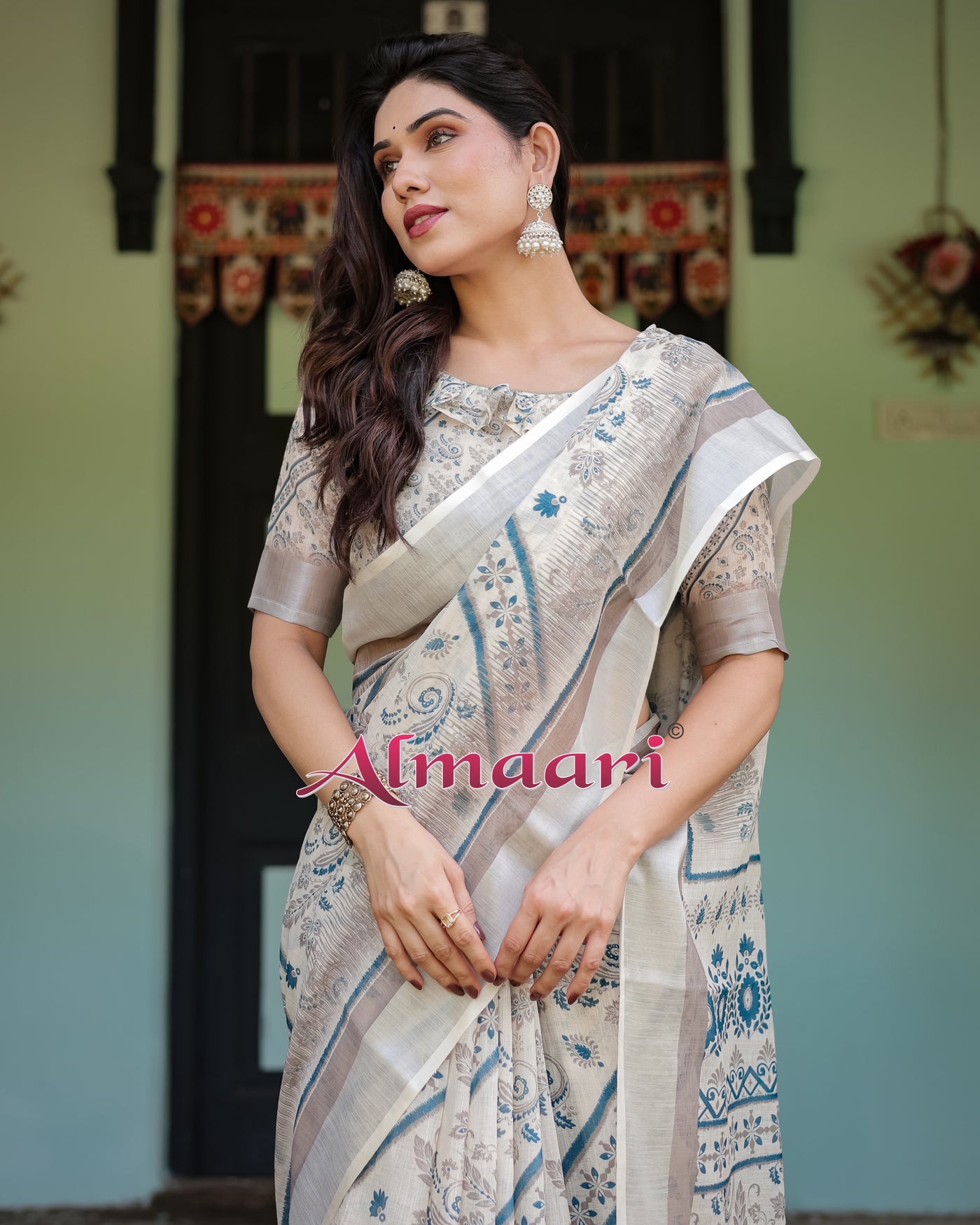 Pure Cotton Linen Saree Weaved With  Zari Comes With Tassels