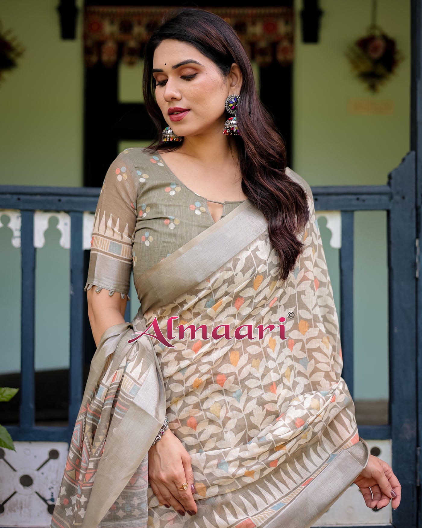 Pure Cotton Linen Saree Weaved With  Zari Comes With Tassels