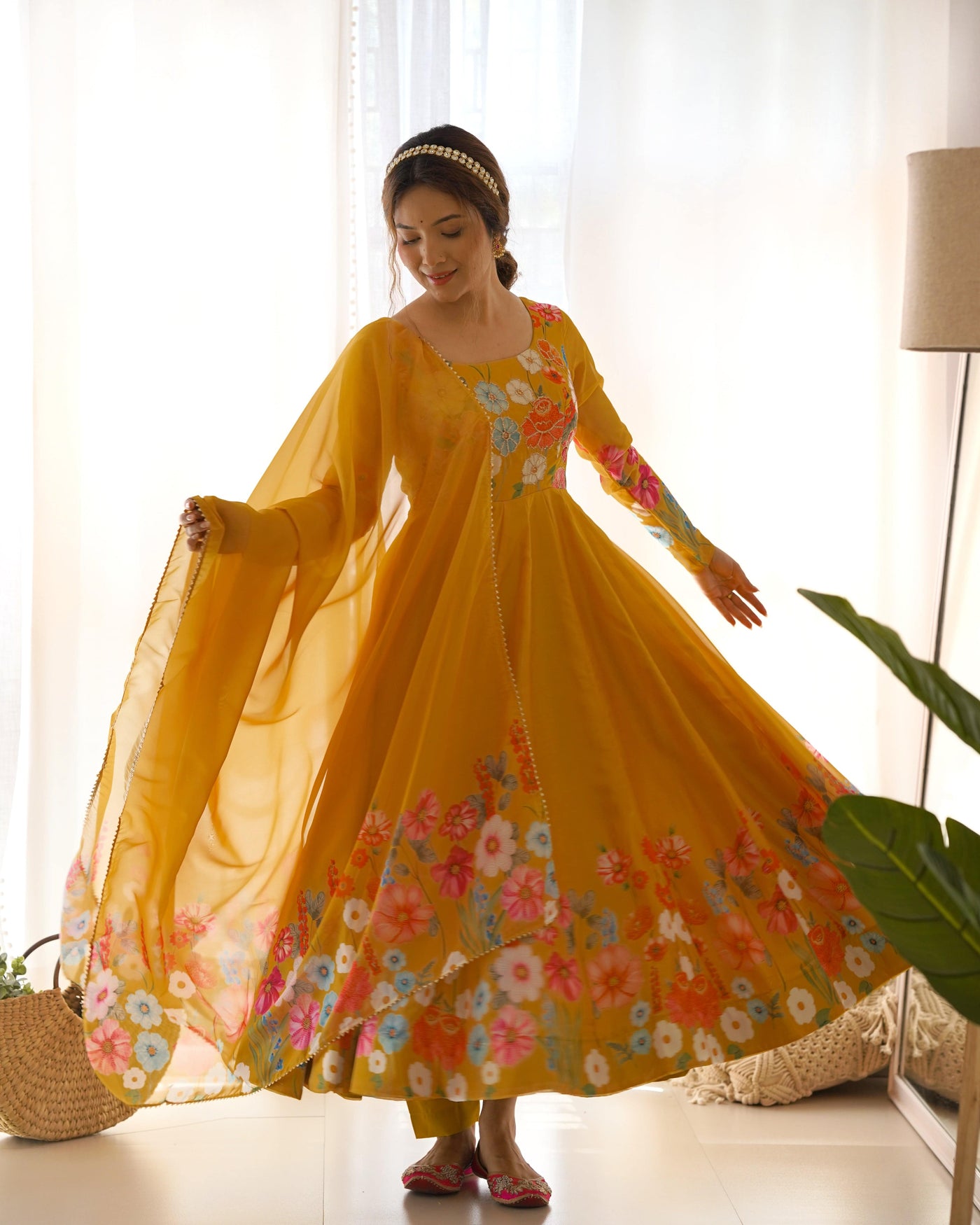 Timeless Floral Printed Organza Anarkali Suit Set – Perfect for the Festive and Wedding Season