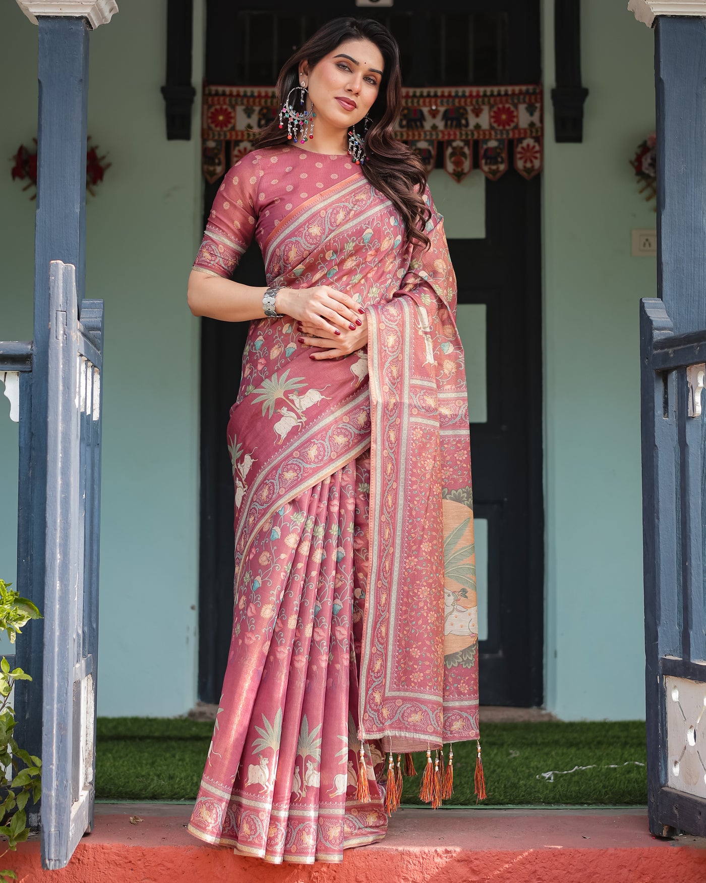 Mauve with Floral Motifs Linen Cotton Handloom Printed Saree, Pastoral Scene Pallu, and Tassels