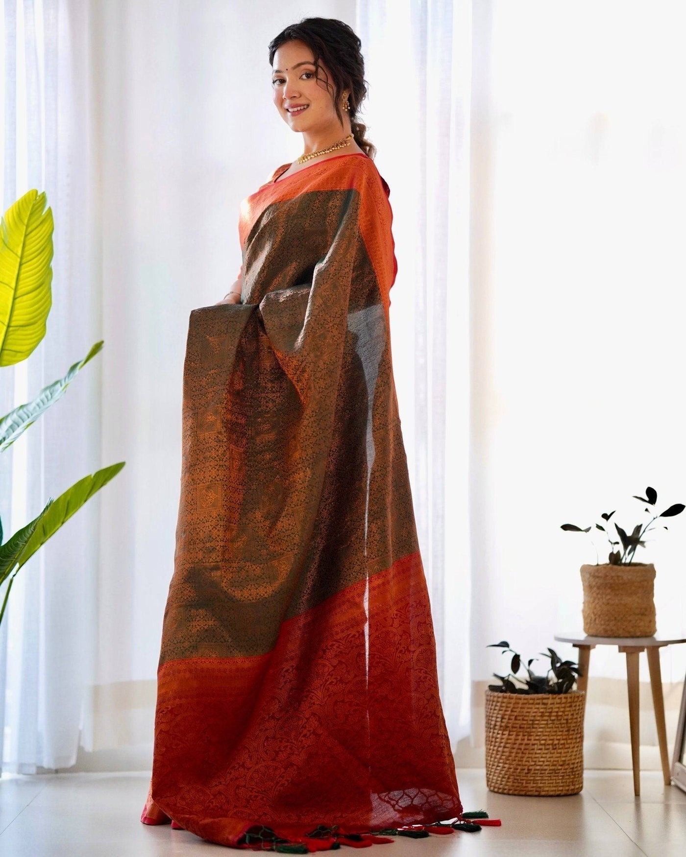 Pure Banarasi Silk Saree Weaved With Copper Zari