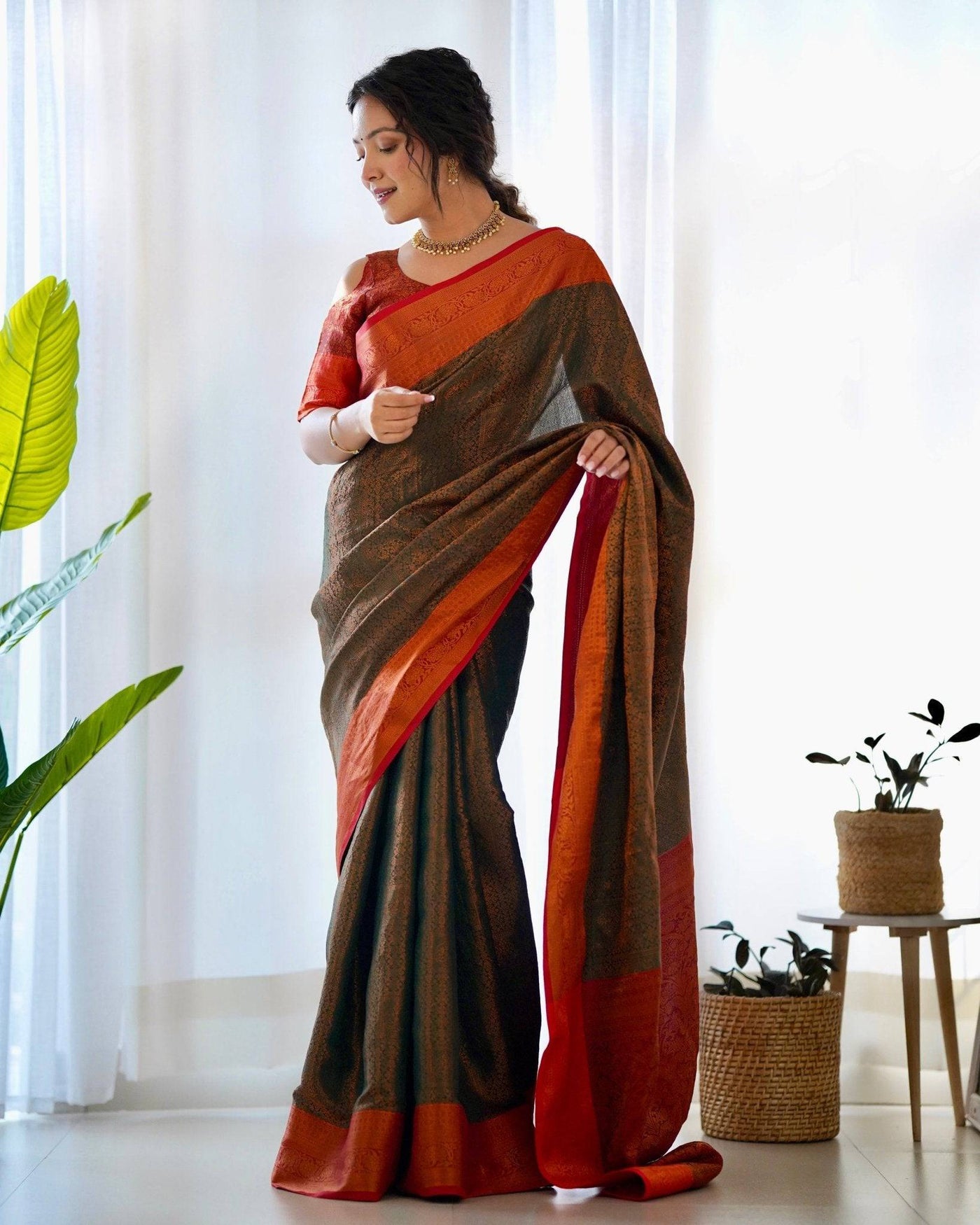 Pure Banarasi Silk Saree Weaved With Copper Zari