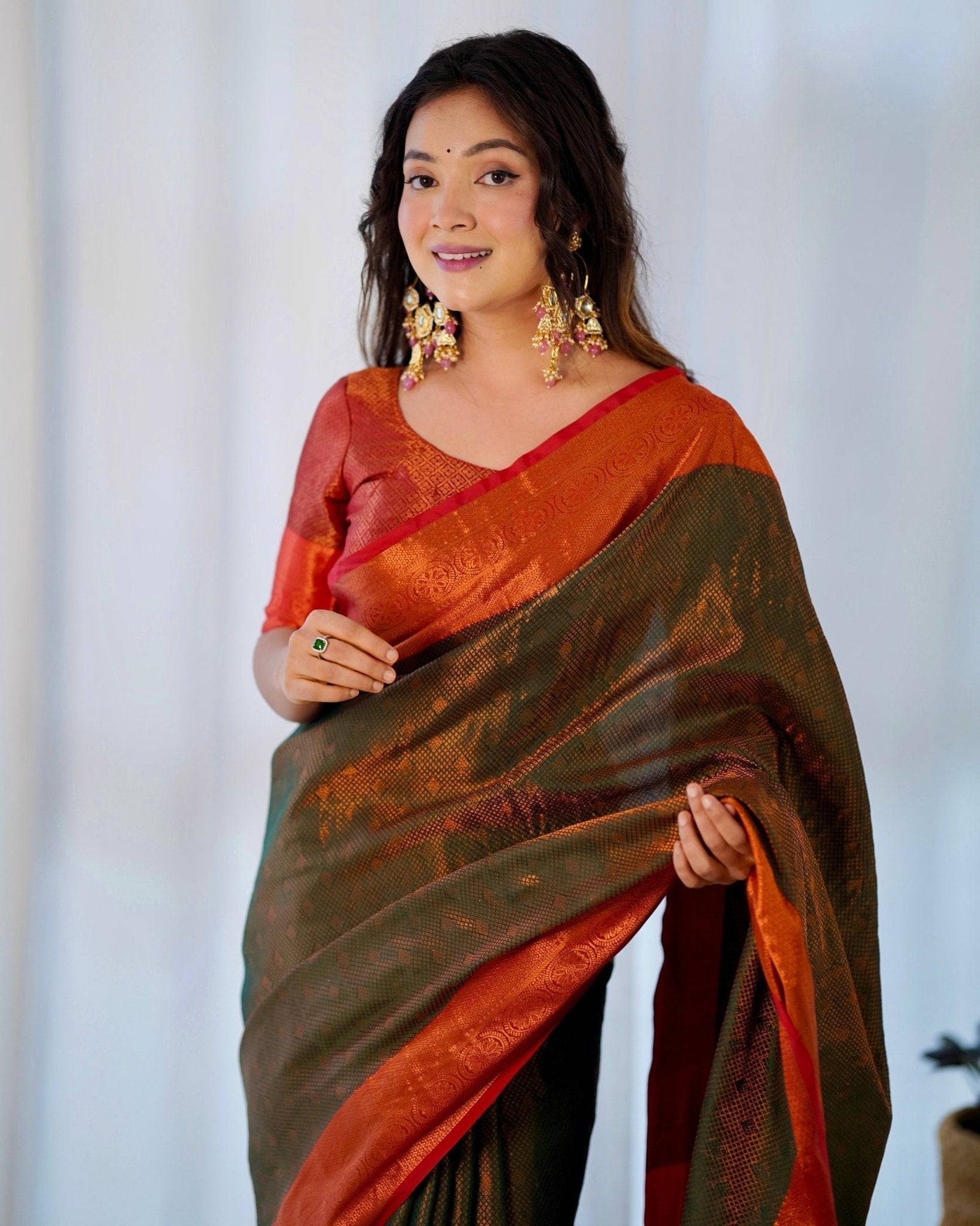 Pure Banarasi Silk Saree Weaved With Copper Zari