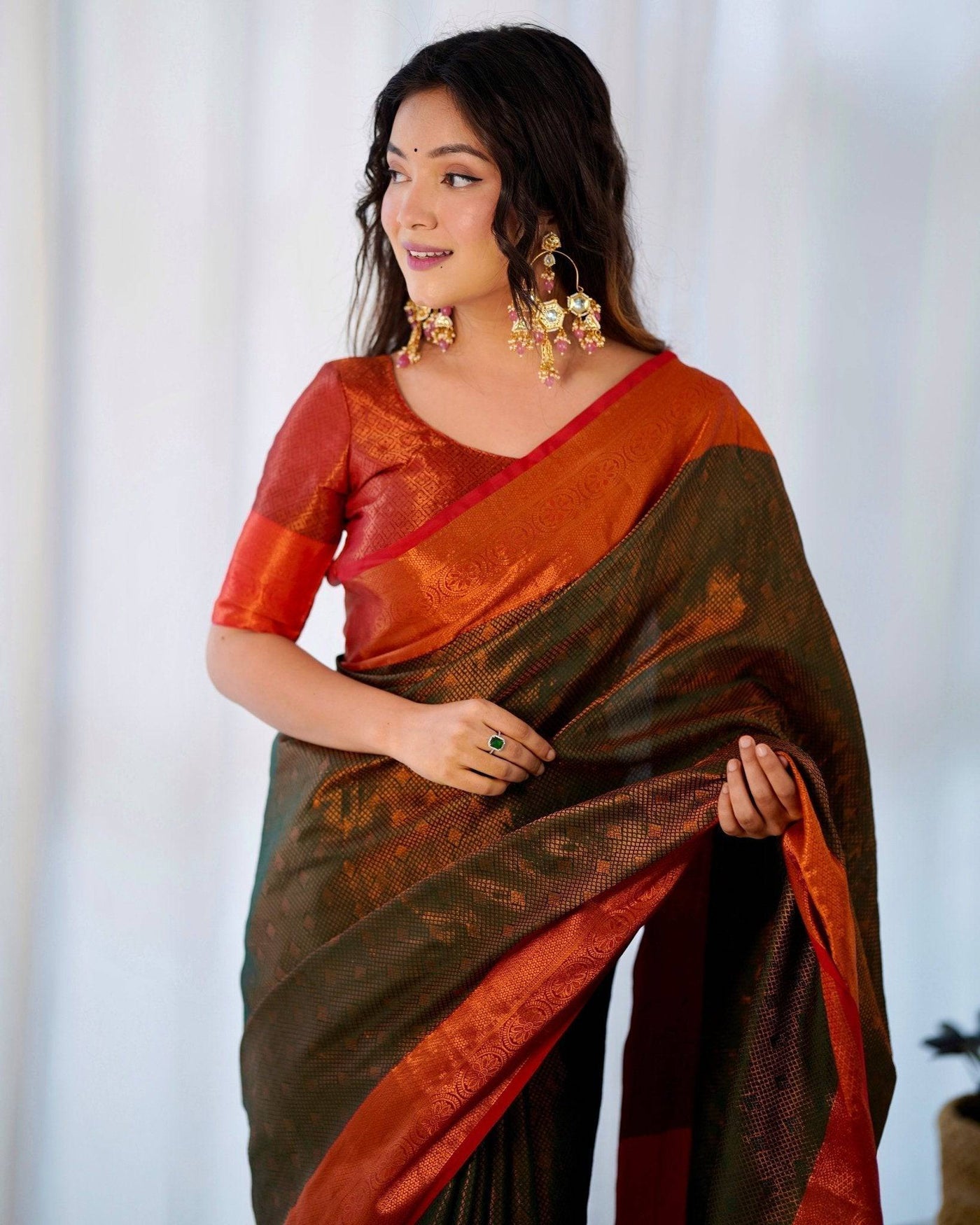 Pure Banarasi Silk Saree Weaved With Copper Zari