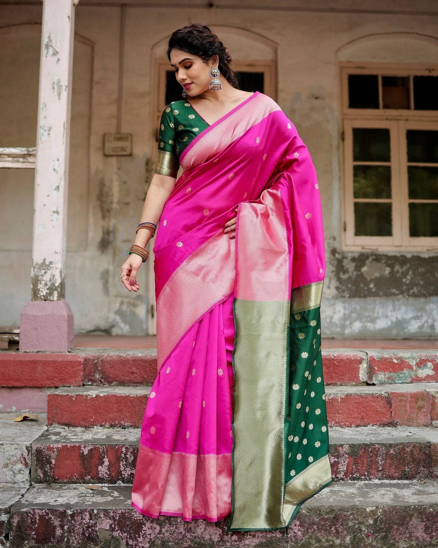 Pure Banarasi Silk Saree Weaved With Zari Comes With Heavy Banarasi Brocade Blouse