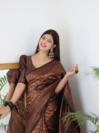 Black Pure Kanjivaram Silk Saree With Twirling Blouse Piece - Almaari Fashion