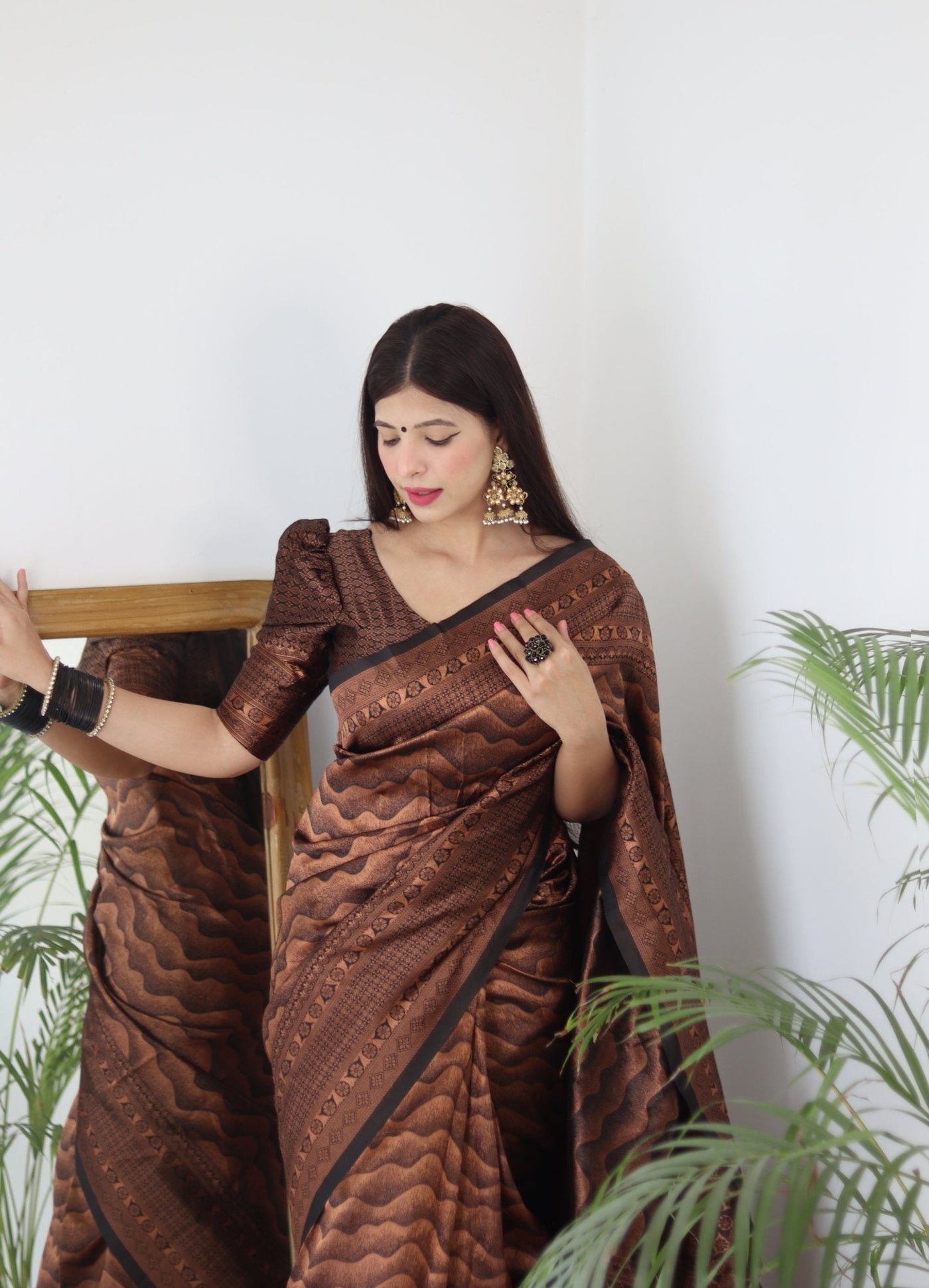 Black Pure Kanjivaram Silk Saree With Twirling Blouse Piece - Almaari Fashion