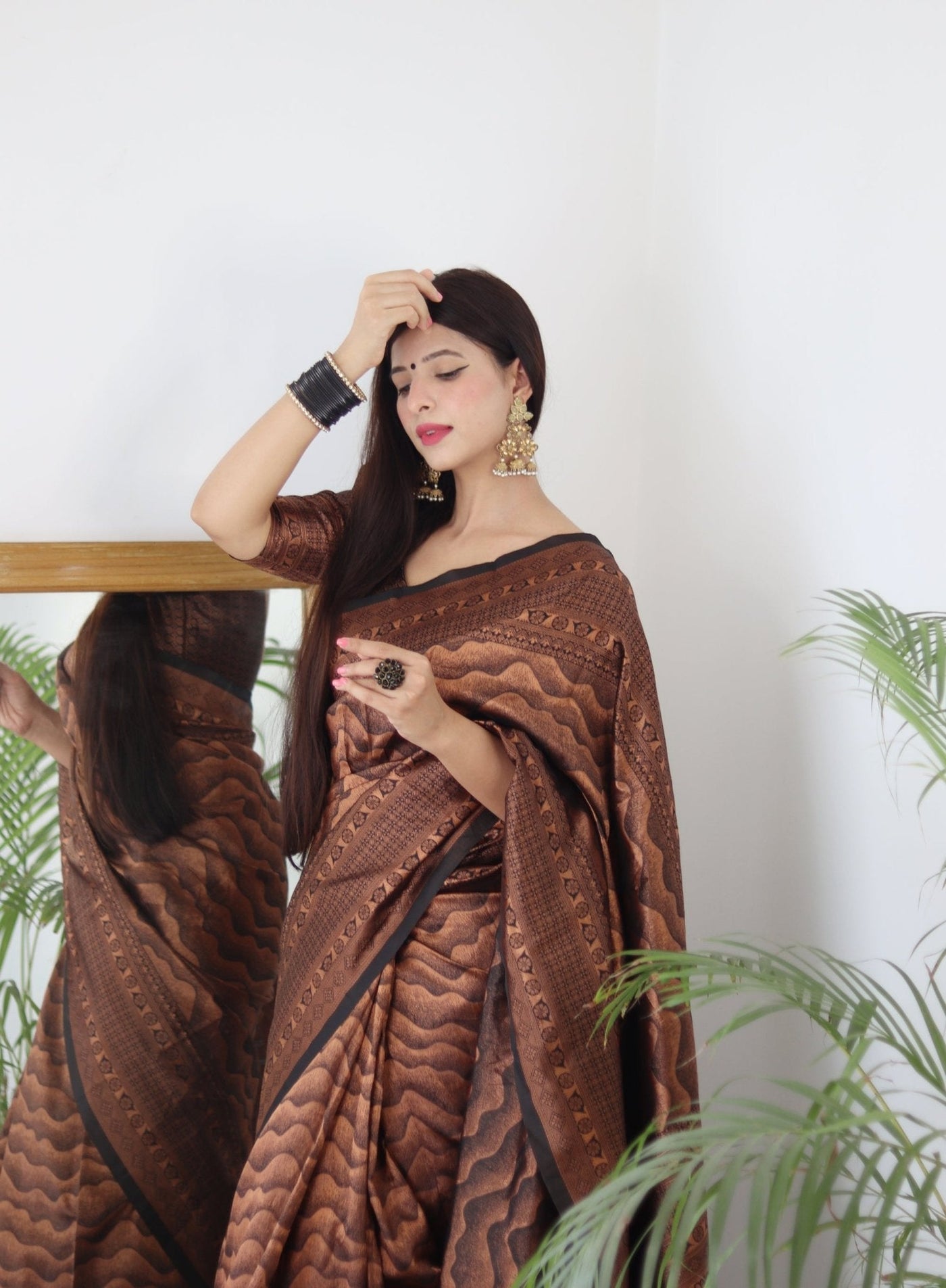 Black Pure Kanjivaram Silk Saree With Twirling Blouse Piece - Almaari Fashion