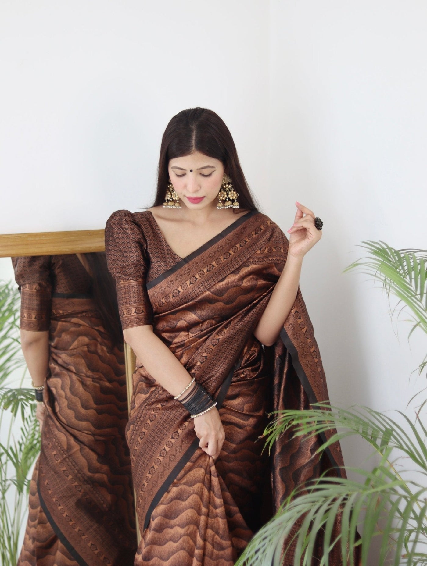 Black Pure Kanjivaram Silk Saree With Twirling Blouse Piece - Almaari Fashion