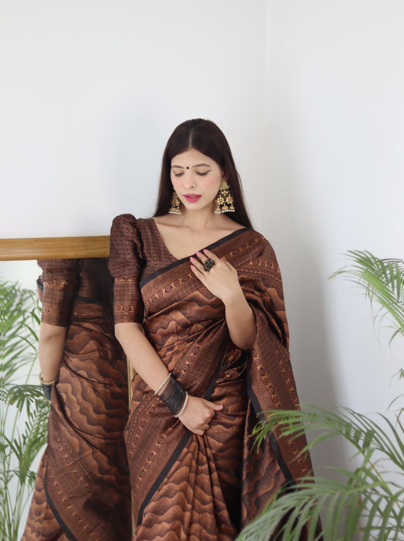 Black Pure Kanjivaram Silk Saree With Twirling Blouse Piece - Almaari Fashion