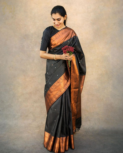 Black Pure Kanjivaram Silk With Confounding Blouse Piece - Almaari Fashion