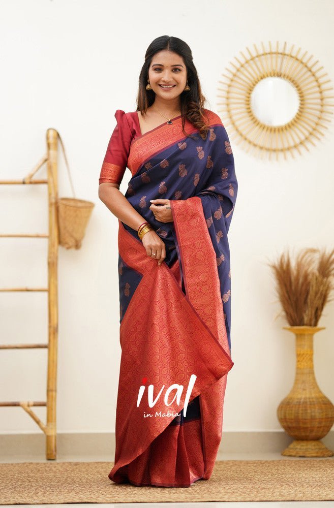 Blue Pure Kanjivaram Silk Saree With Outstanding Blouse Piece - Almaari Fashion