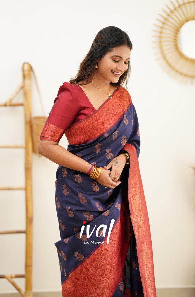 Blue Pure Kanjivaram Silk Saree With Outstanding Blouse Piece - Almaari Fashion