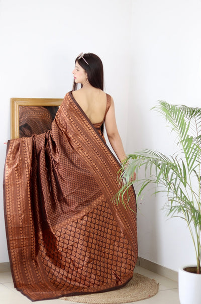 Brown Pure Kanjivaram Silk With Confounding Blouse Piece - Almaari Fashion