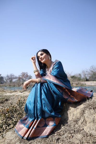Capricious Rama Kanjivaram Silk Saree With Girlish Blouse Piece - Almaari Fashion