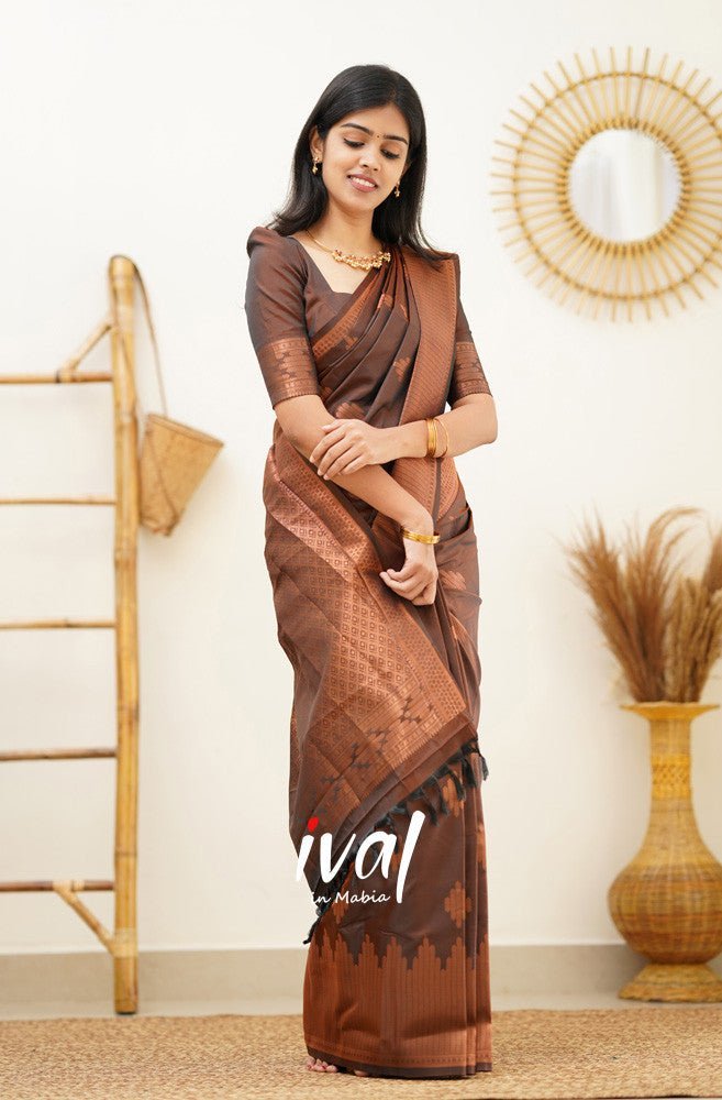 Coffee Pure Kanjivaram Silk With Confounding Blouse Piece - Almaari Fashion