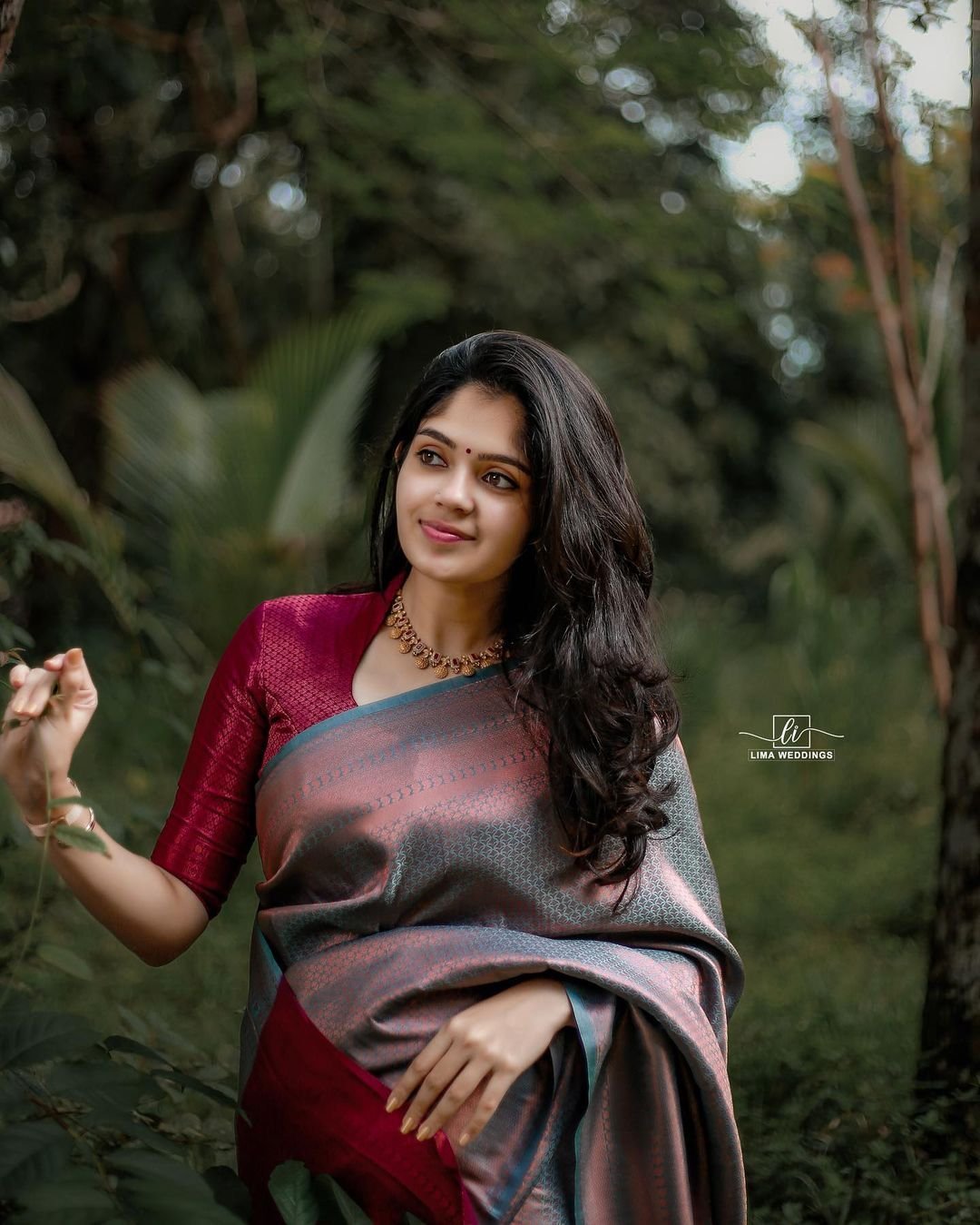 Dark Firozi Saree With Maroon Combination Comes With Attached Blouse - Almaari Fashion