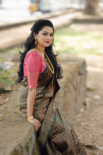 Dark Green Pure Banarasi Silk Saree With Moiety Blouse Piece - Almaari Fashion