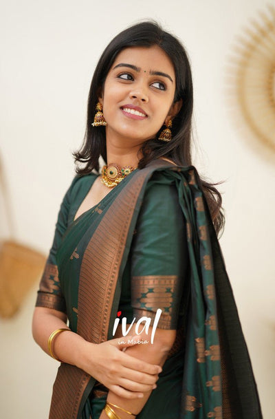 Dark Green Pure Kanjivaram Silk With Confounding Blouse Piece - Almaari Fashion