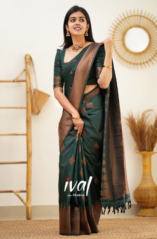 Dark Green Pure Kanjivaram Silk With Confounding Blouse Piece - Almaari Fashion