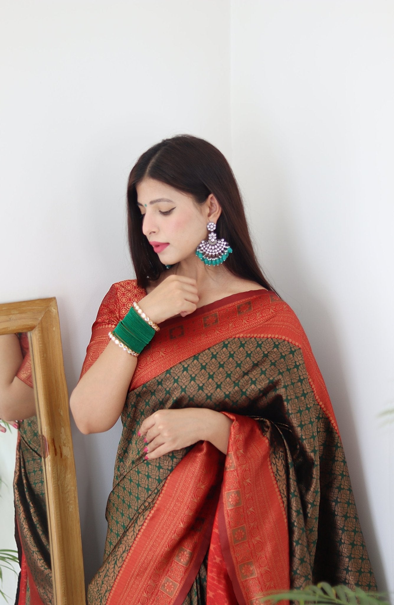 Dark Green & Red Border Pure Banarasi Silk Saree Stylish Blouse Piece - Almaari Fashion