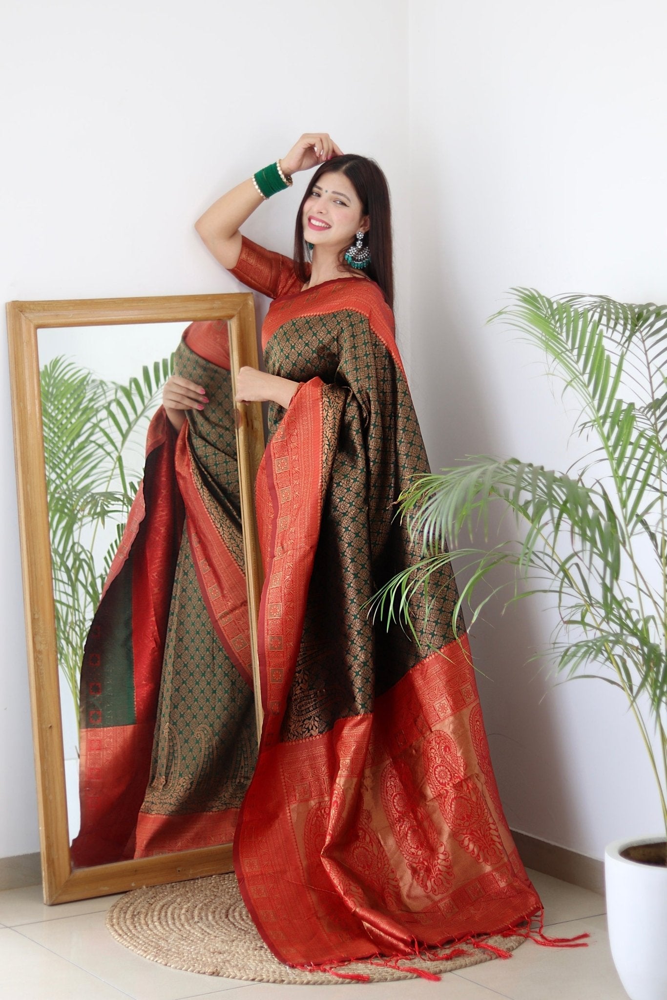Dark Green & Red Border Pure Banarasi Silk Saree Stylish Blouse Piece - Almaari Fashion