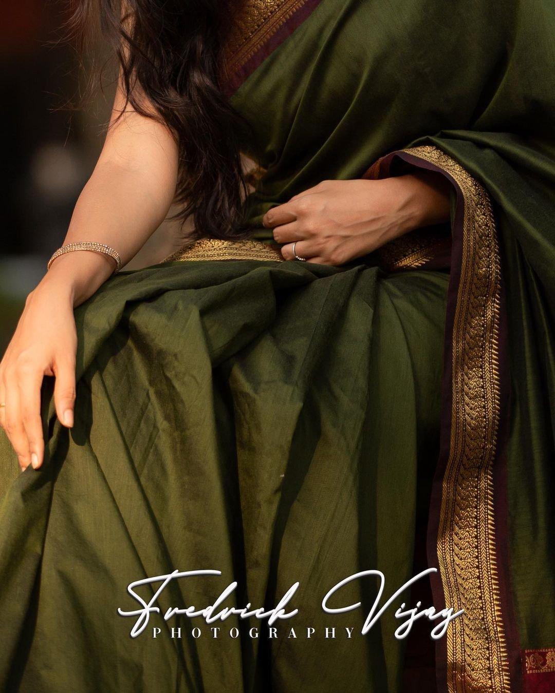 Dark Green With Maroon Combination Pure Kanjivaram Silk Saree With Attractive Blouse Piece - Almaari Fashion