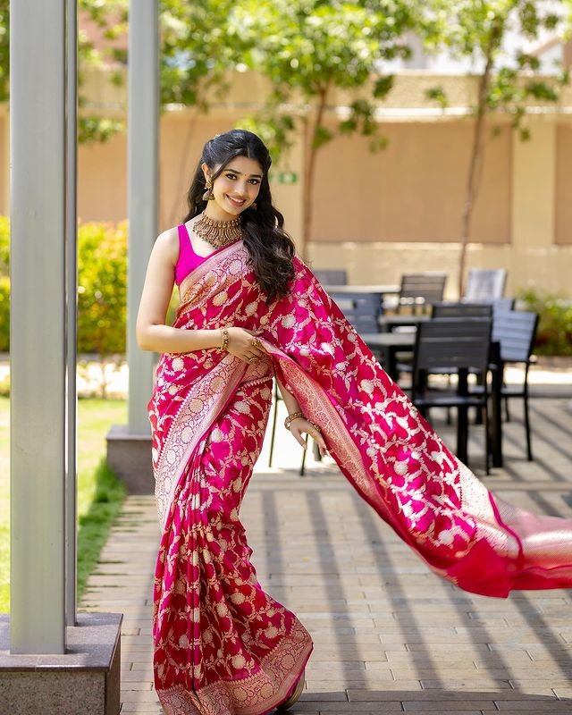 Dark Pink Pure Banarasi Silk Saree Stylish Blouse Piece - Almaari Fashion