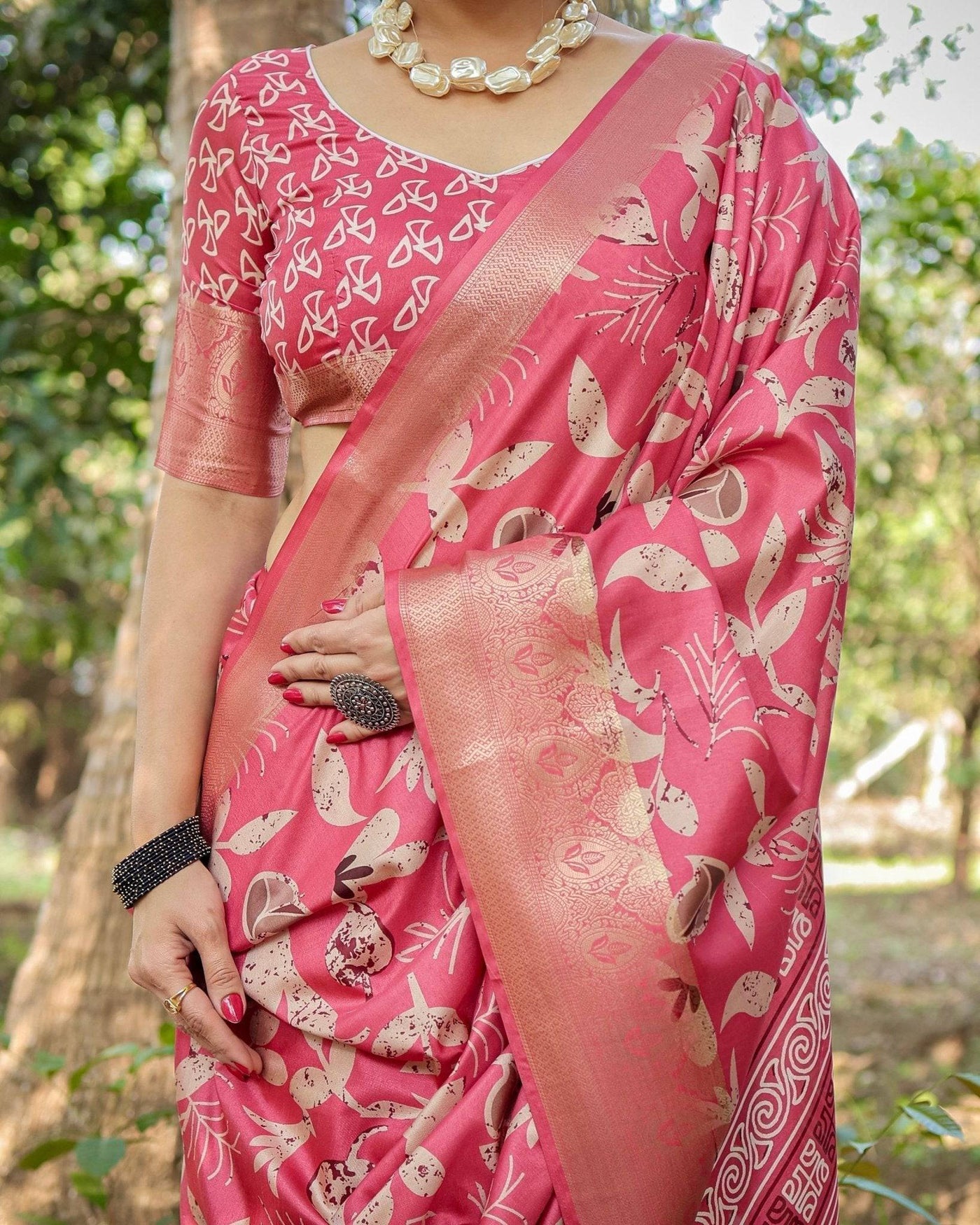 Pure Silk Digitally Printed Saree Weaved With Golden Zari Comes With Tassels