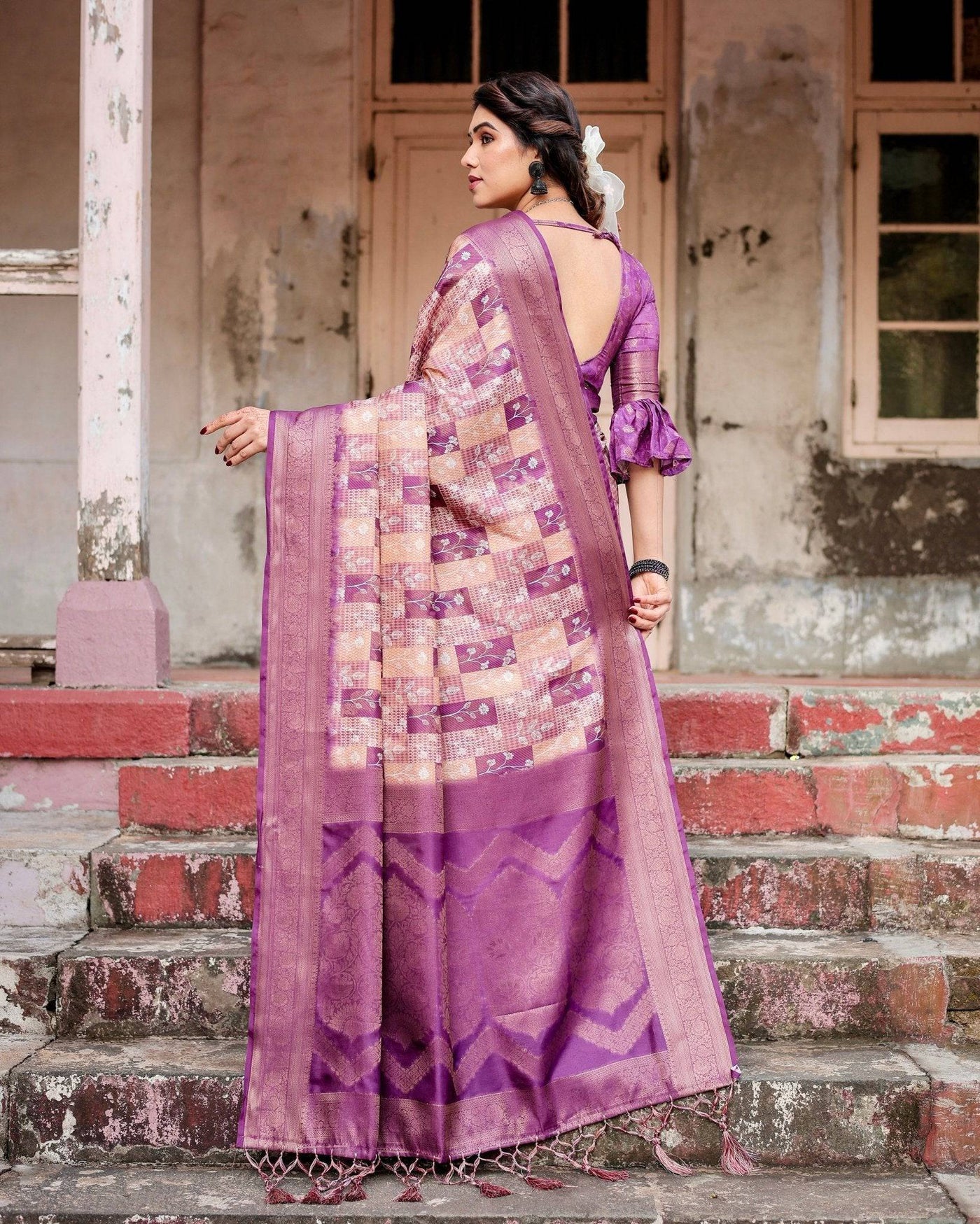 Exquisite Lavender Banarasi Silk Saree with Zari Weave and Tassels