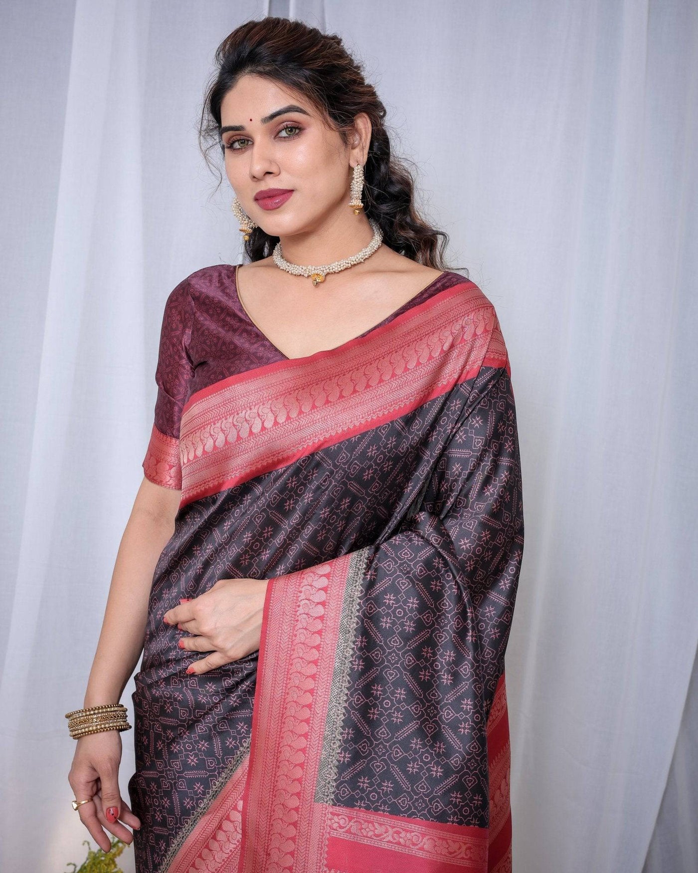 Pure Banarasi Digitally Printed Silk Saree Weaved With Zari Comes With Tassels.