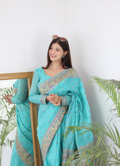 Elegant Kashmiri Handloom Work with Heavy Blouse: A Stunning Choice! - Almaari Fashion