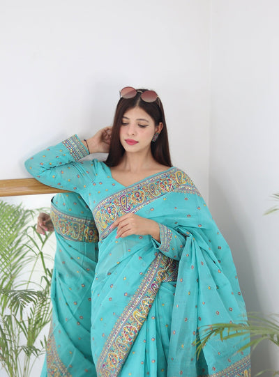 Elegant Kashmiri Handloom Work with Heavy Blouse: A Stunning Choice! - Almaari Fashion